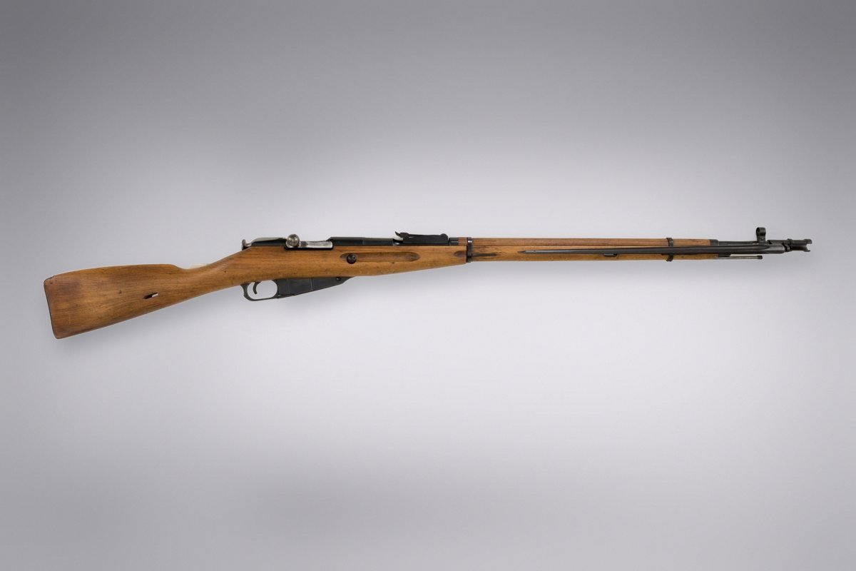 Mosin-Nagant M1891/30 – Bolt-action rifle 7,62×54R